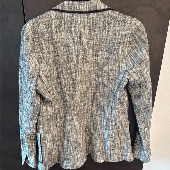 Cartonnier Gray and Black Blazer with Textured Fabric - Picture 5 of 8